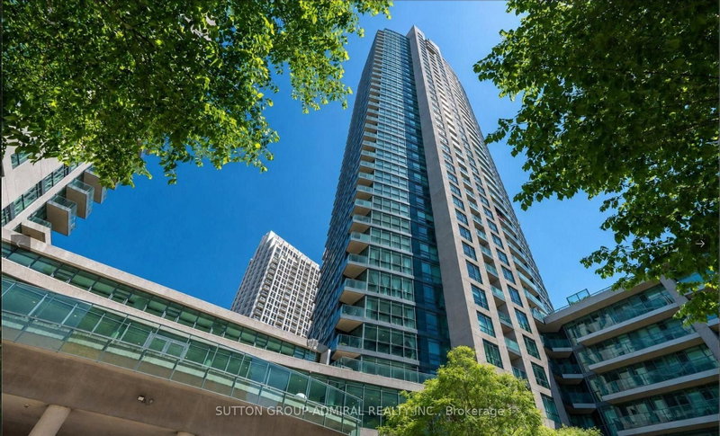 1602 - 215 Fort York Boulevard