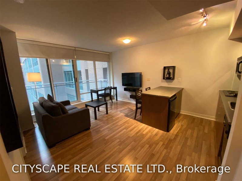 8 Colborne Street Unit 1702