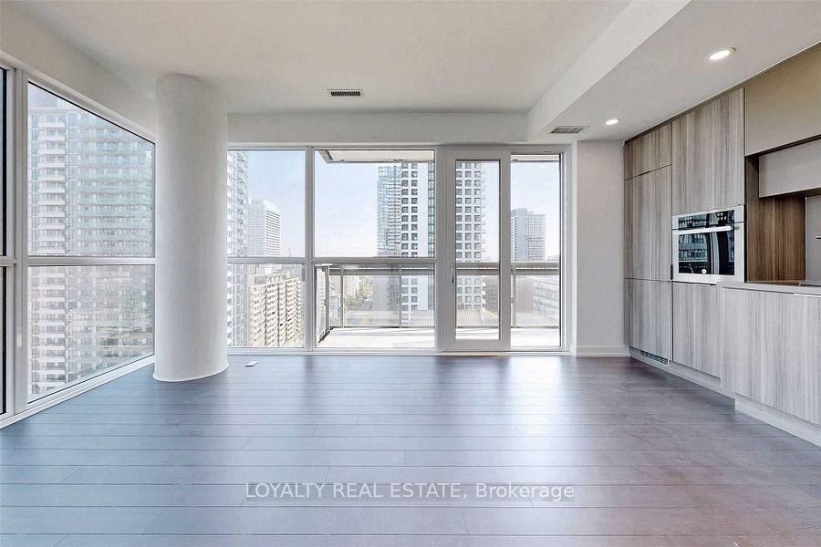39 Roehampton Avenue • #1409 • Toronto, ON photo 15