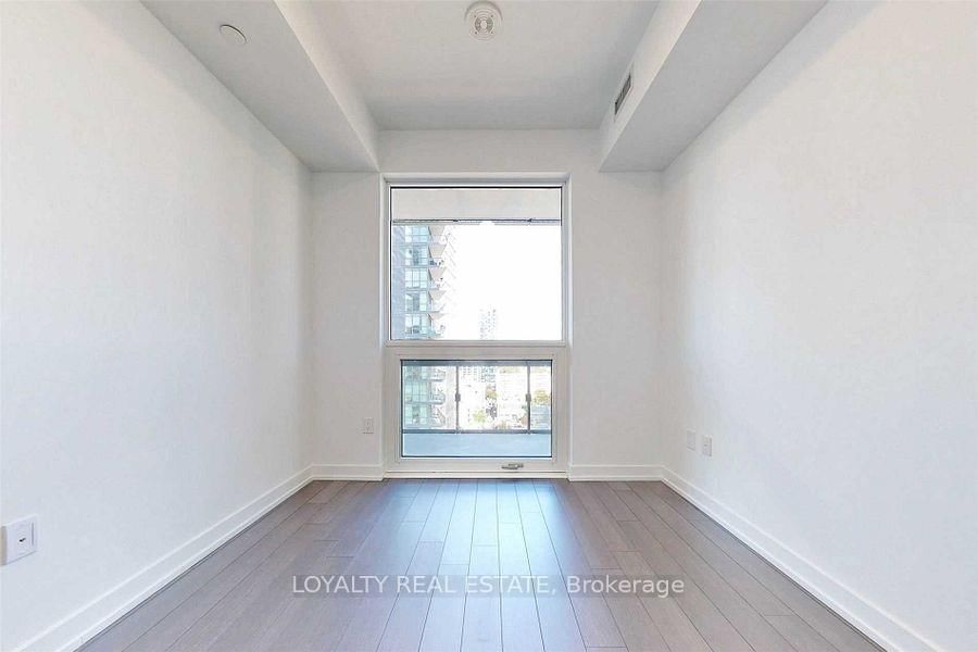 39 Roehampton Avenue • #1409 • Toronto, ON photo 25