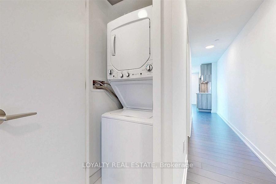 39 Roehampton Avenue • #1409 • Toronto, ON photo 35
