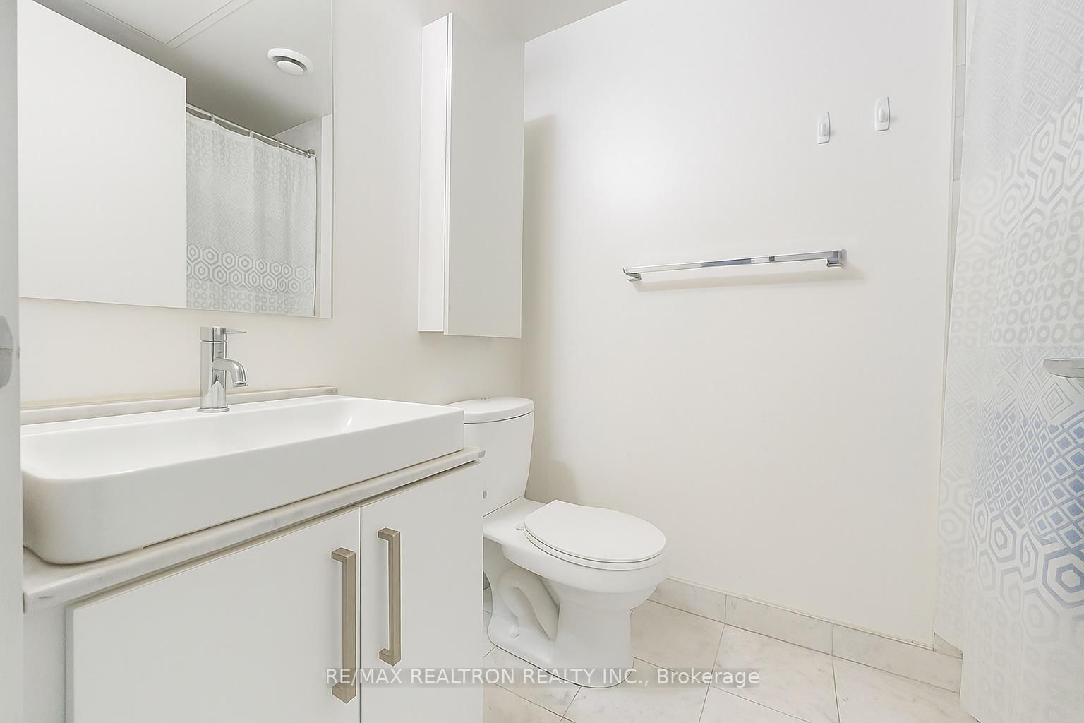 3301 - 12 York Street, Toronto 5