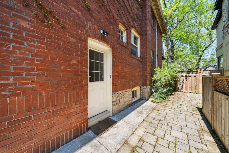 Lower - 330 St Clair Avenue E