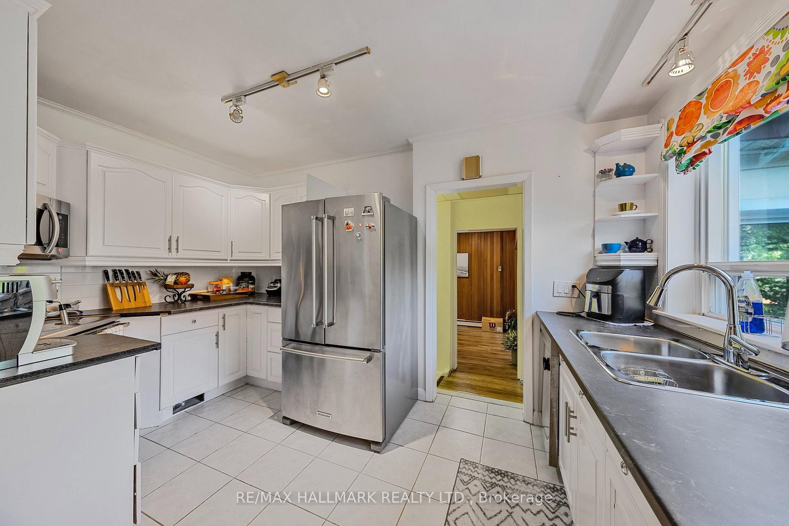 80 Berkinshaw Crescent • Toronto, ON photo 12