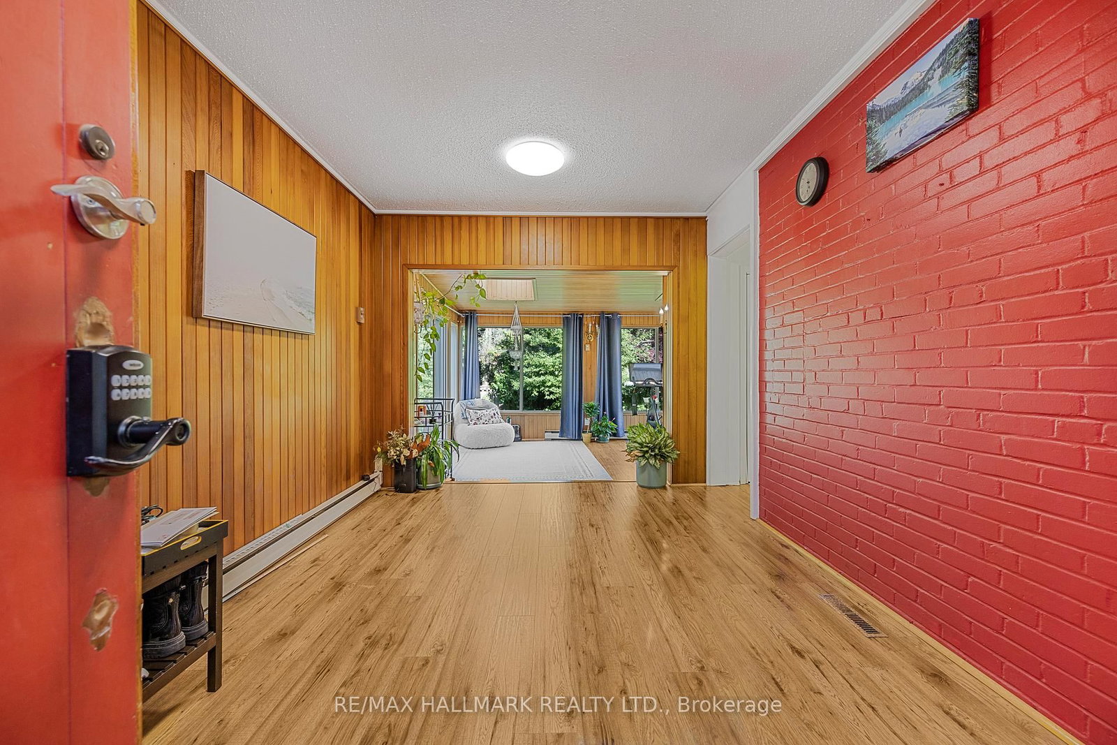 80 Berkinshaw Crescent • Toronto, ON photo 6