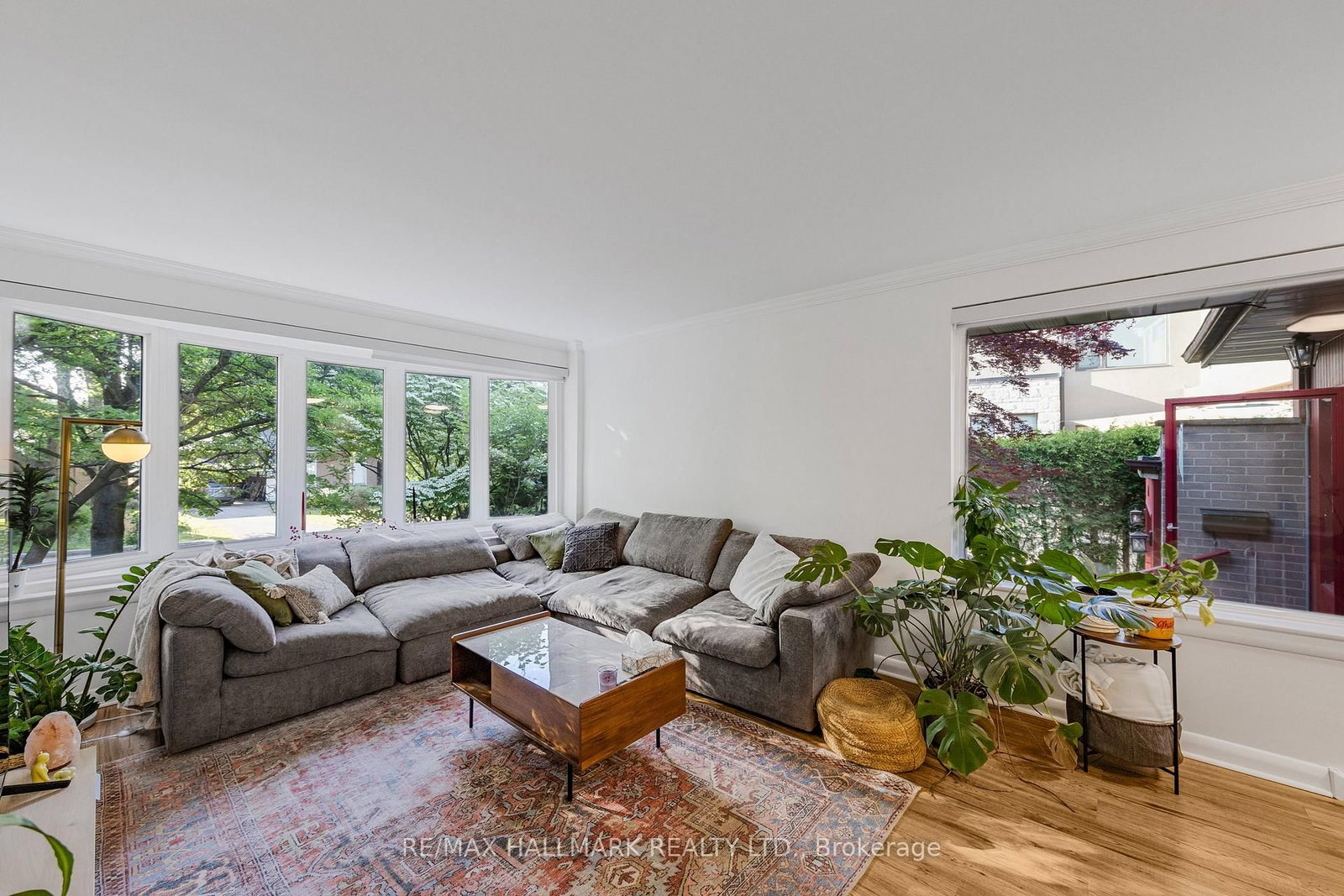 80 Berkinshaw Crescent • Toronto, ON photo 9
