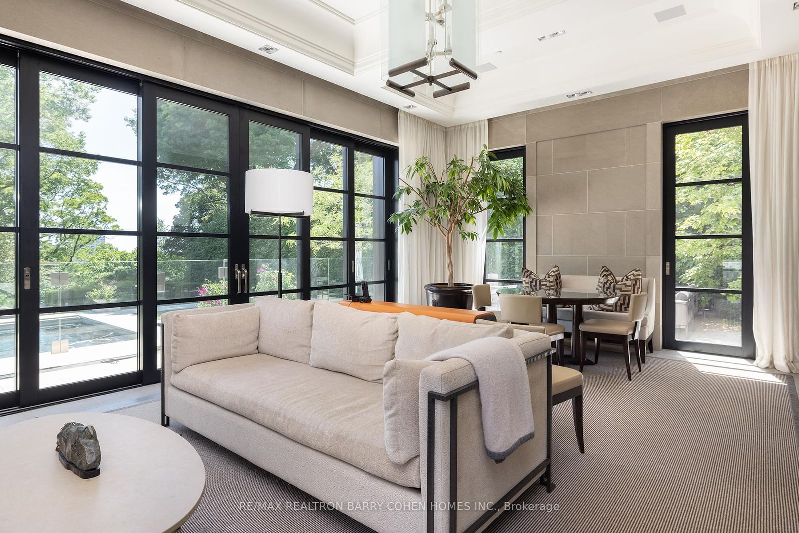 17 Ardwold Gate • Toronto, ON photo 13