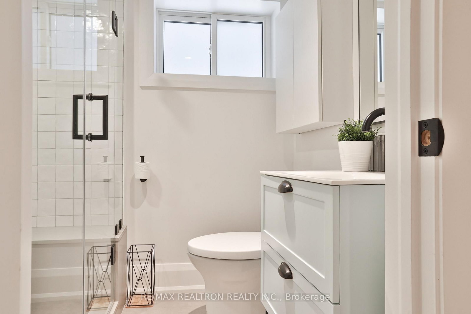 46 Gloucester Grove • Toronto, ON photo 31