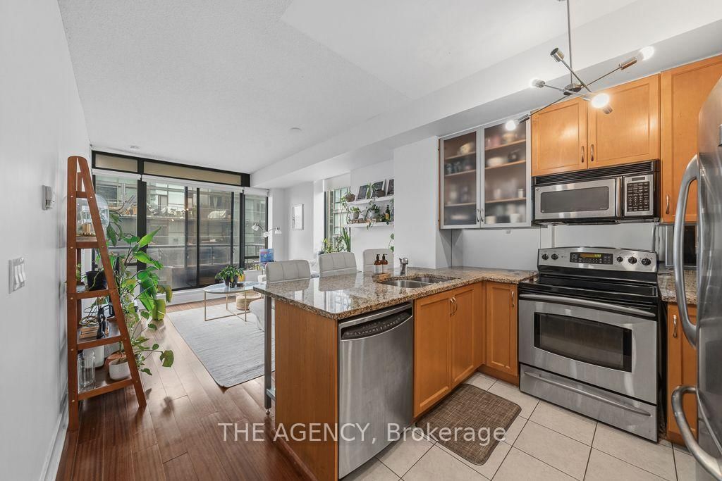 438 King Street W • #1314 • Toronto, ON photo 11