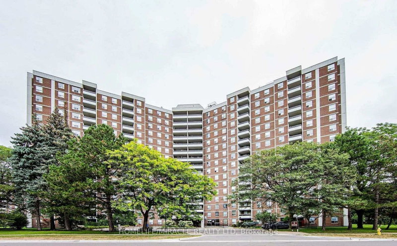 416 - 5 Shady Golf Way