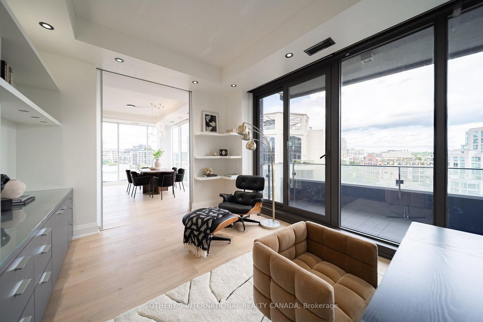 88 Davenport Road • #804 • Toronto, ON photo 17