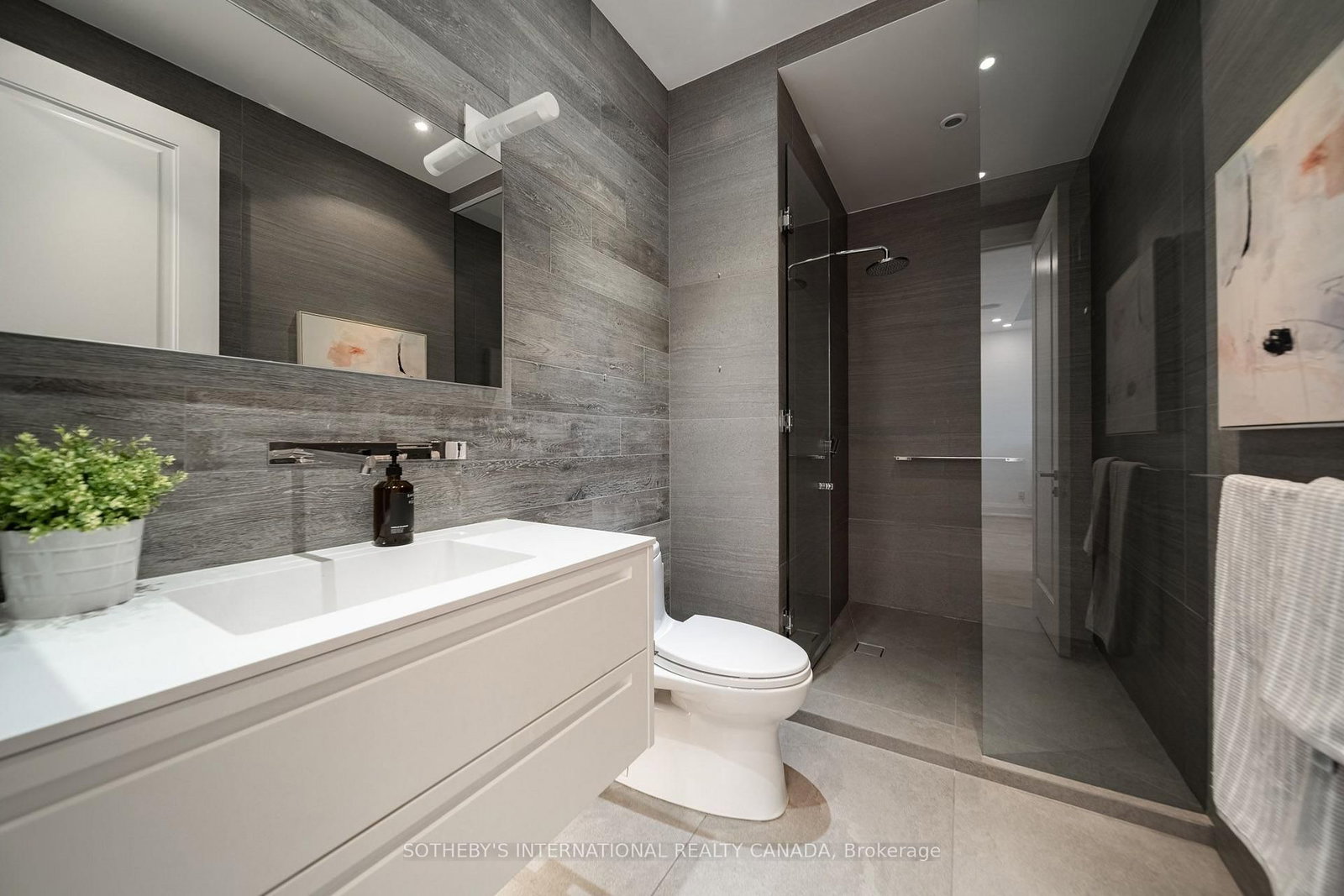 88 Davenport Road • #804 • Toronto, ON photo 26