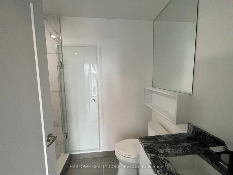 638 W - 135 Lower Sherbourne Street
