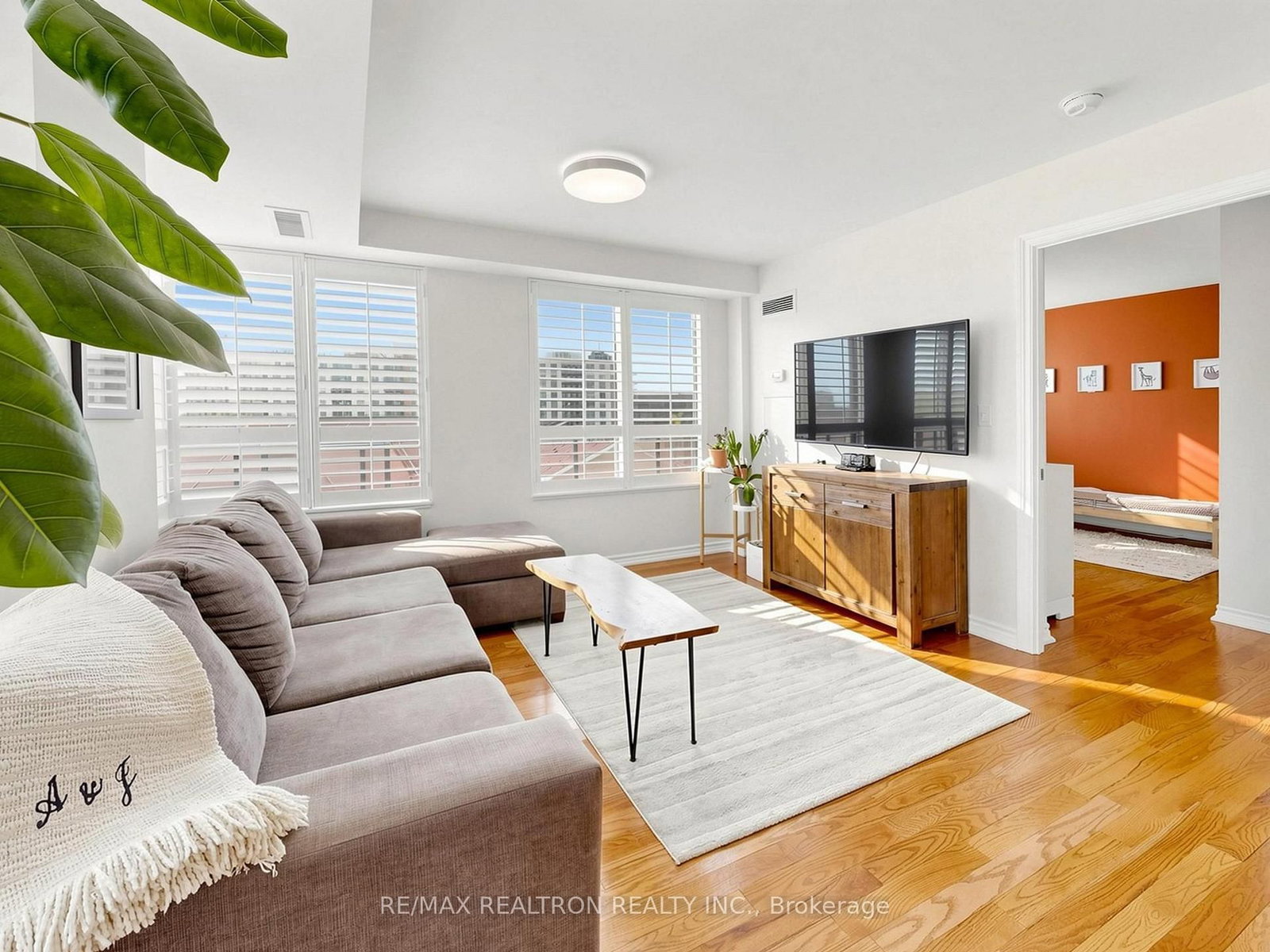 16 Dallimore Circle • #414 • Toronto, ON photo 9