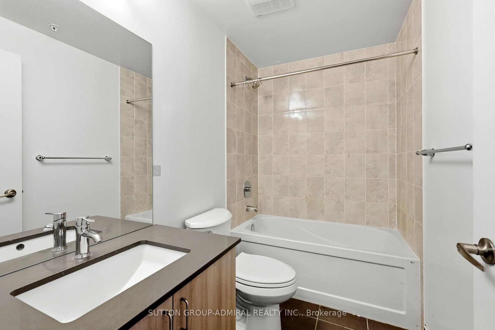 7 Kenaston Gardens • #124 • Toronto, ON photo 10