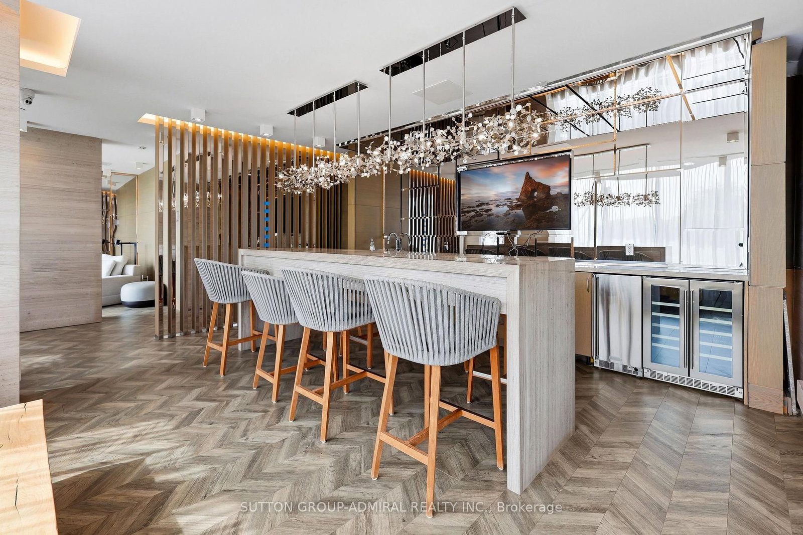 7 Kenaston Gardens • #124 • Toronto, ON photo 5