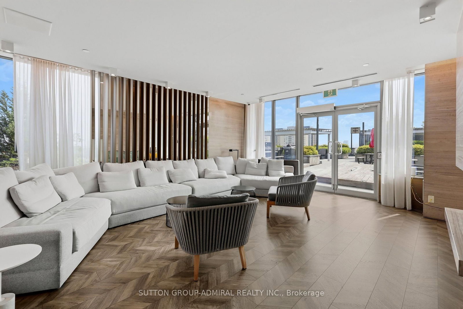 7 Kenaston Gardens • #124 • Toronto, ON photo 8