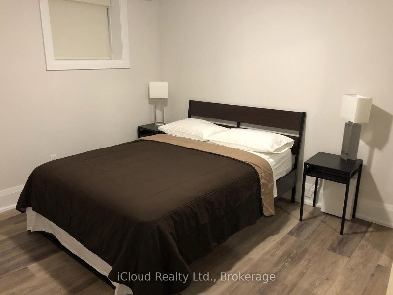 Bsmt - 154 Delhi Avenue