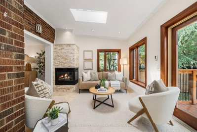 112 Southvale Drive • Toronto, ON photo 9