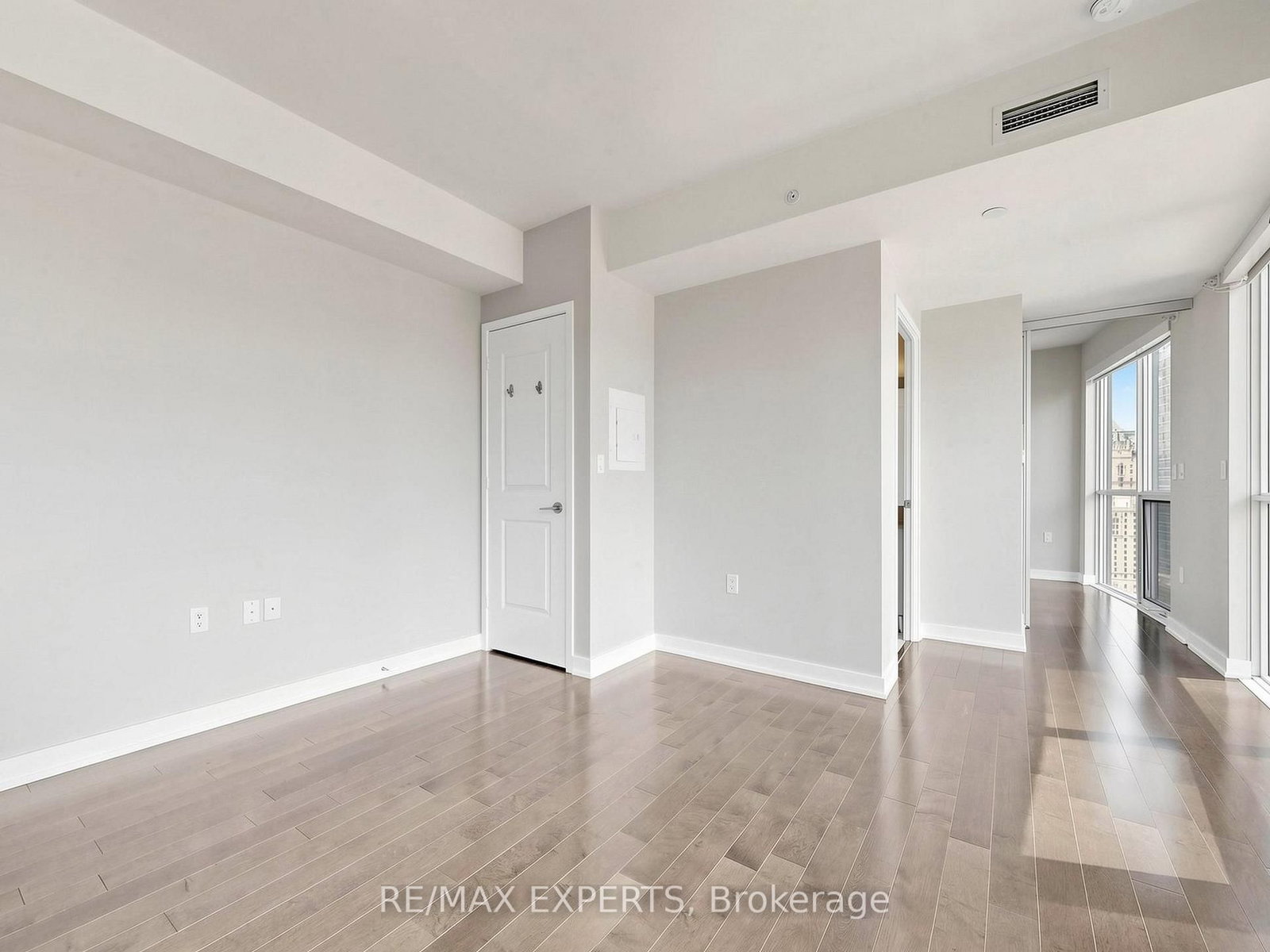 1 The Esplanade Drive • #2305 • Toronto, ON photo 14