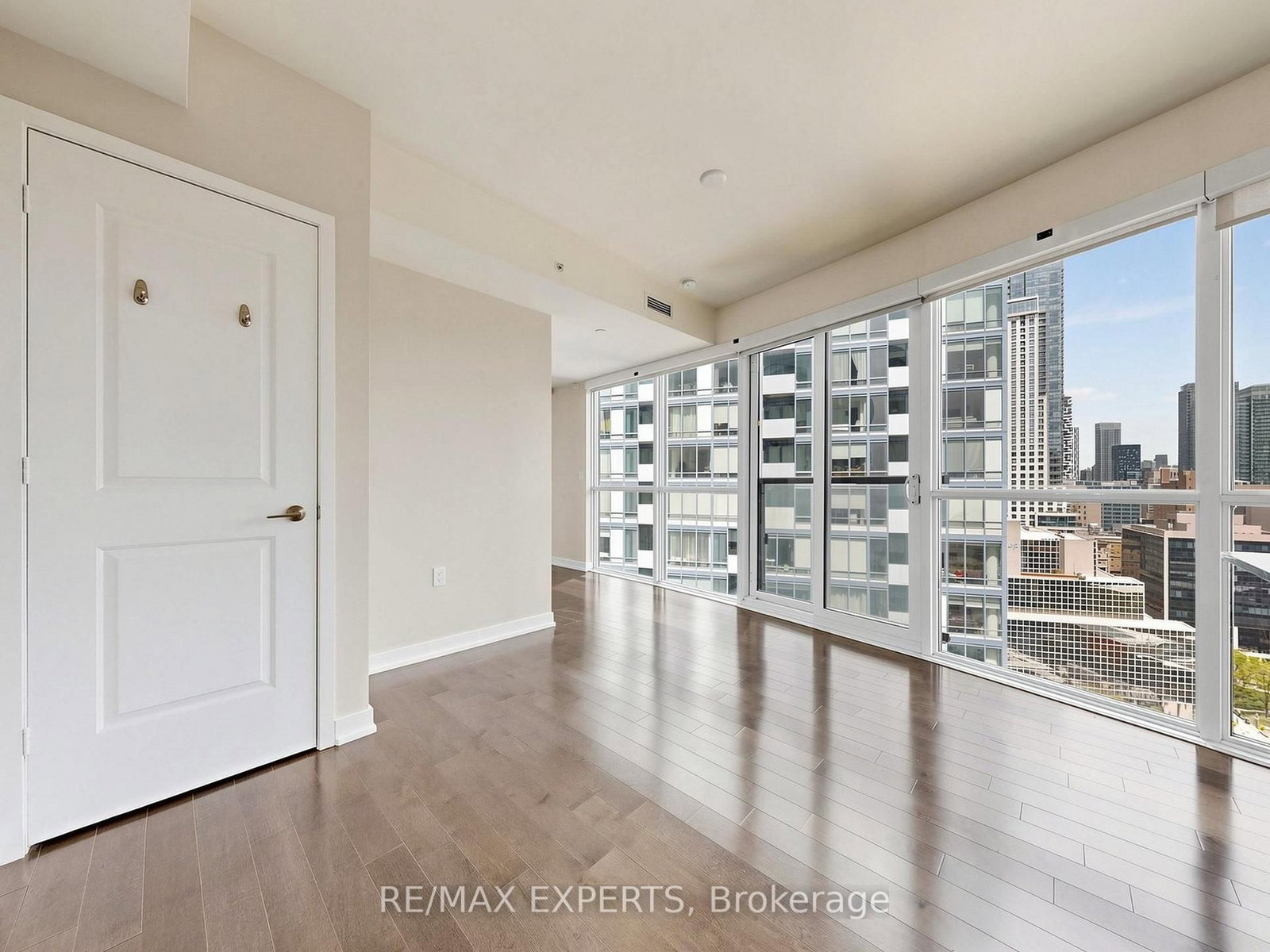 1 The Esplanade Drive • #2305 • Toronto, ON photo 16