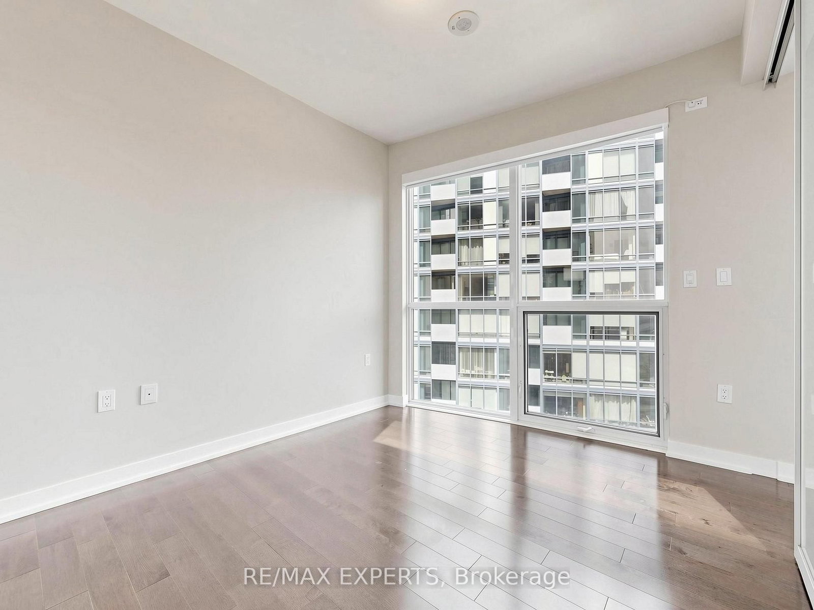 1 The Esplanade Drive • #2305 • Toronto, ON photo 23
