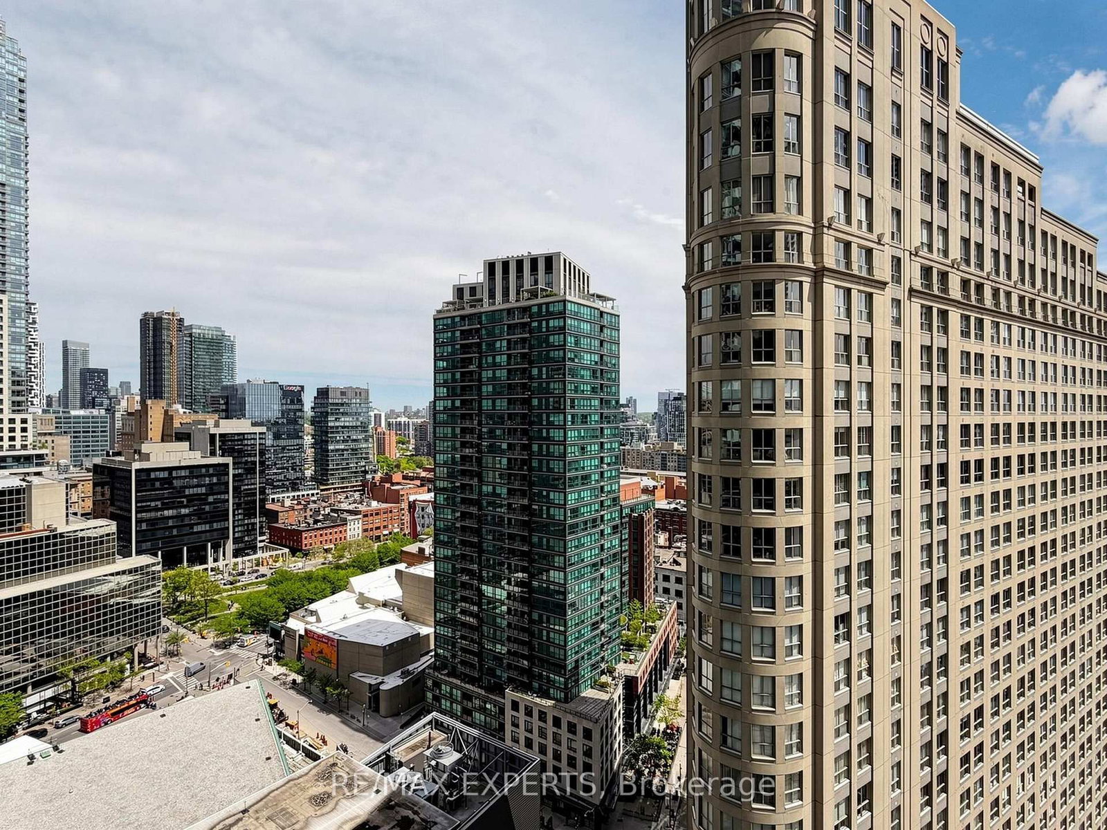 1 The Esplanade Drive • #2305 • Toronto, ON photo 28