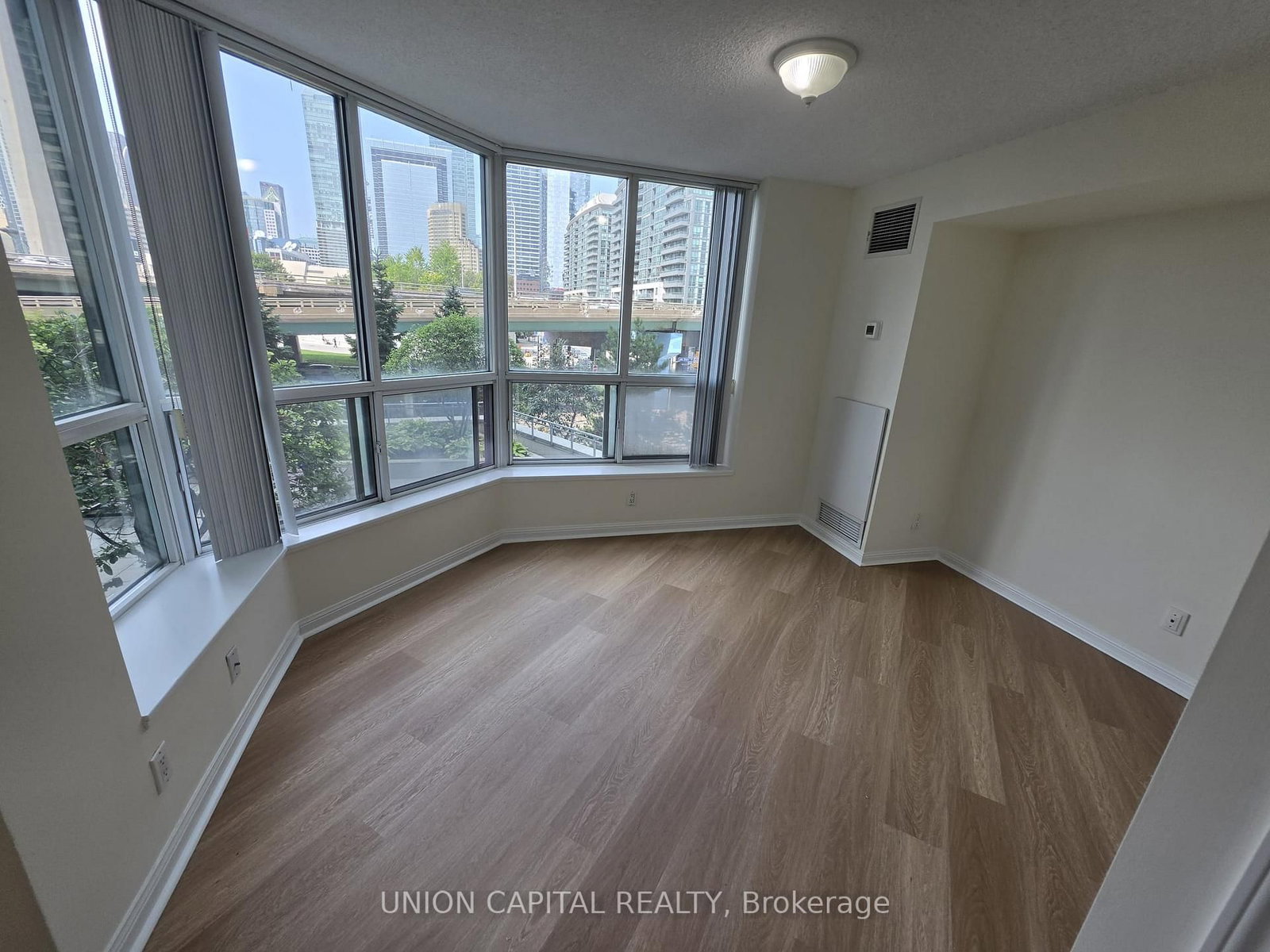 228 Queens Quay W • #302 • Toronto, ON photo 11
