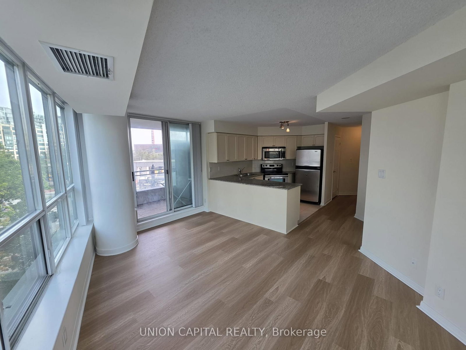 228 Queens Quay W • #302 • Toronto, ON photo 6