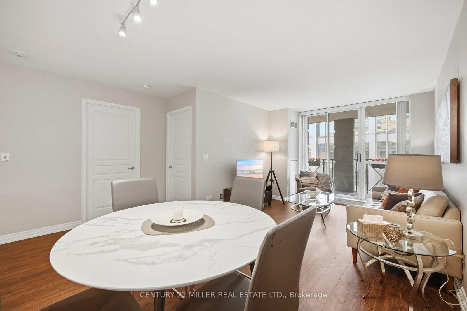 140 Simcoe Road • #-12 • Toronto, ON photo 14