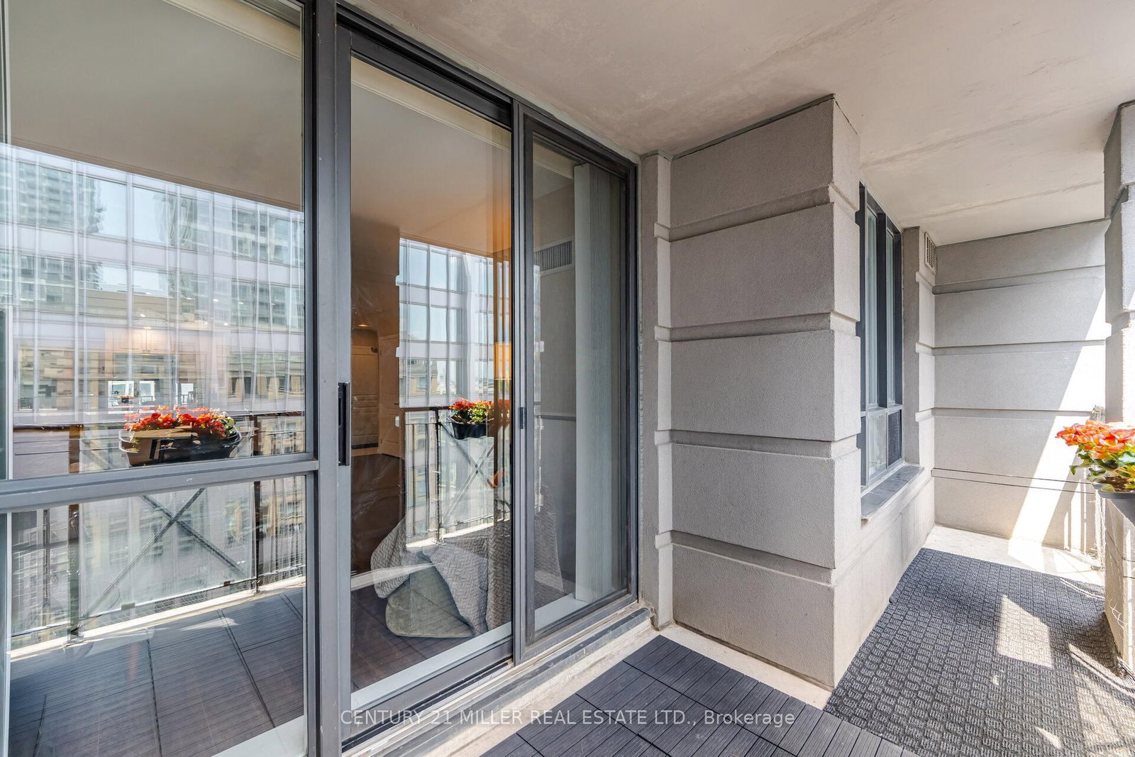 140 Simcoe Road • #-12 • Toronto, ON photo 27