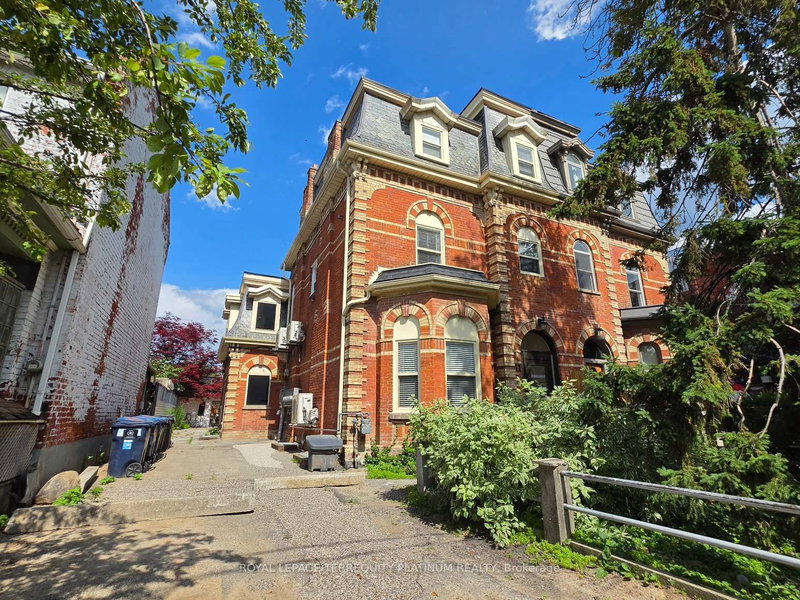 Unit 2 - 11 Beaconsfield Avenue