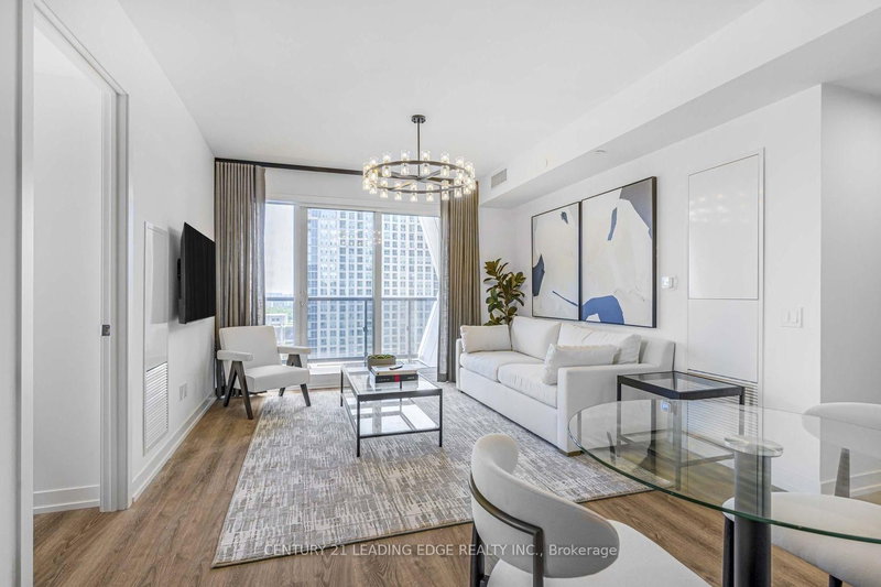 2606 - 771 Yonge Street