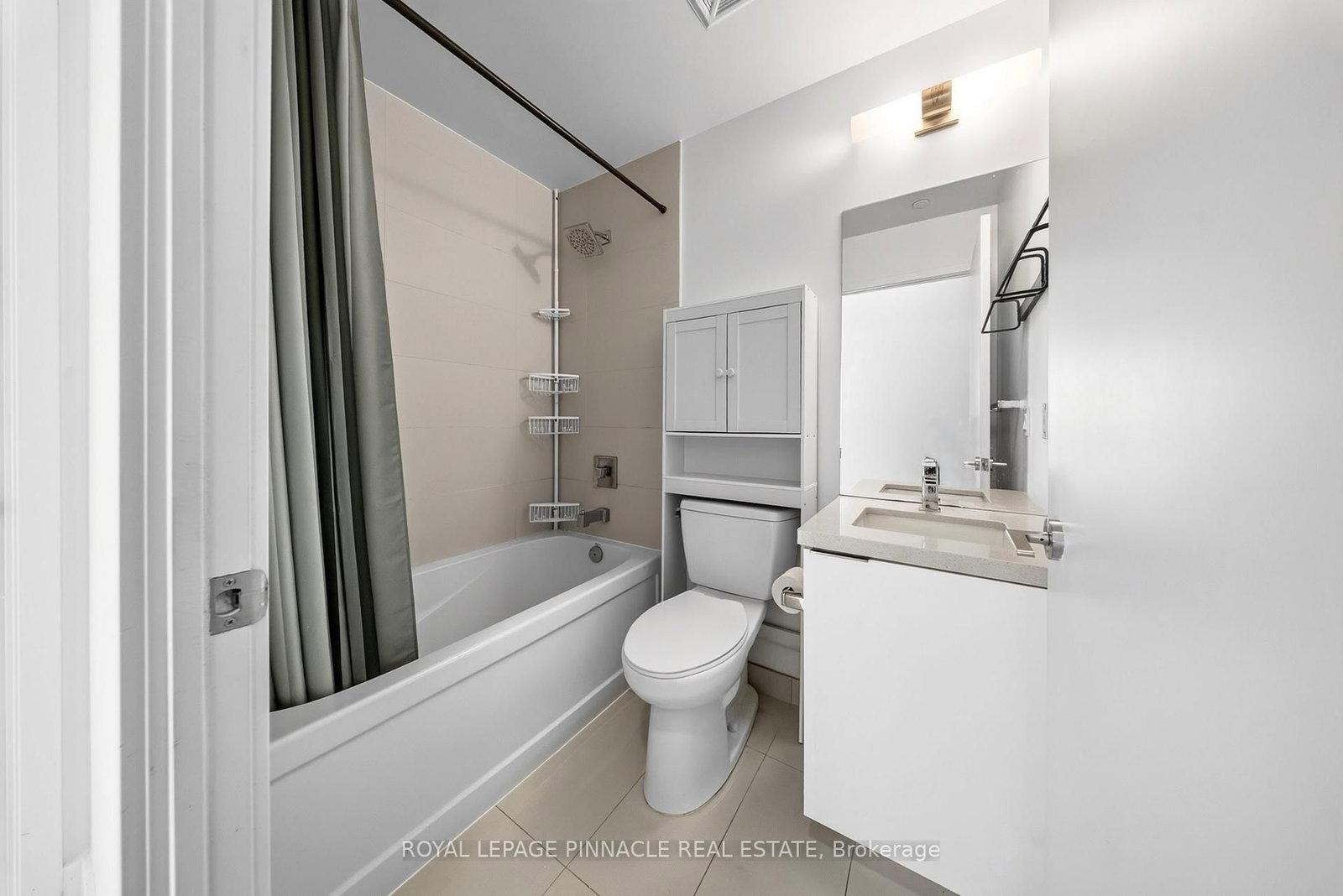 8 Eglinton Avenue E • #2002 • Toronto, ON photo 18