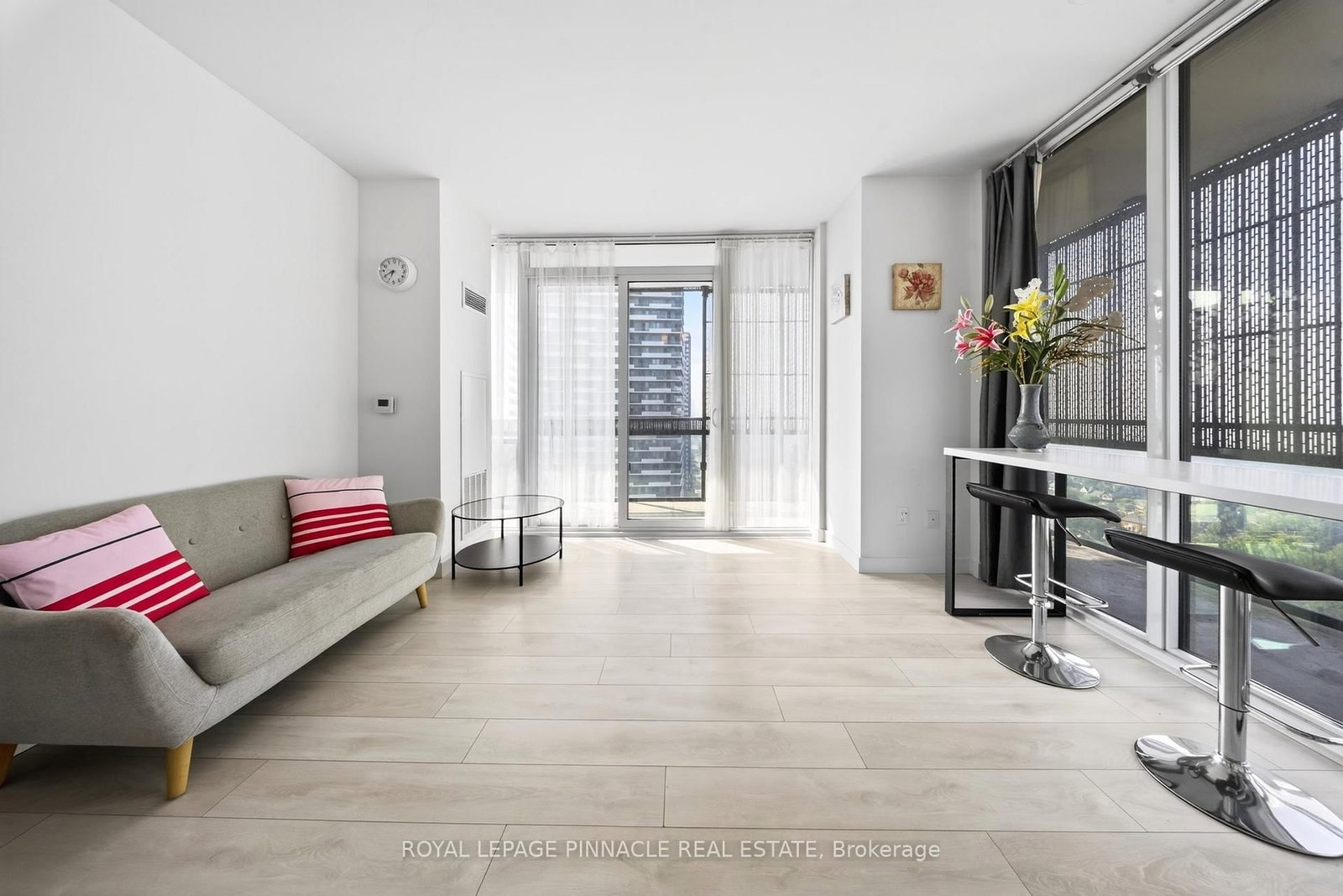 8 Eglinton Avenue E • #2002 • Toronto, ON photo 26