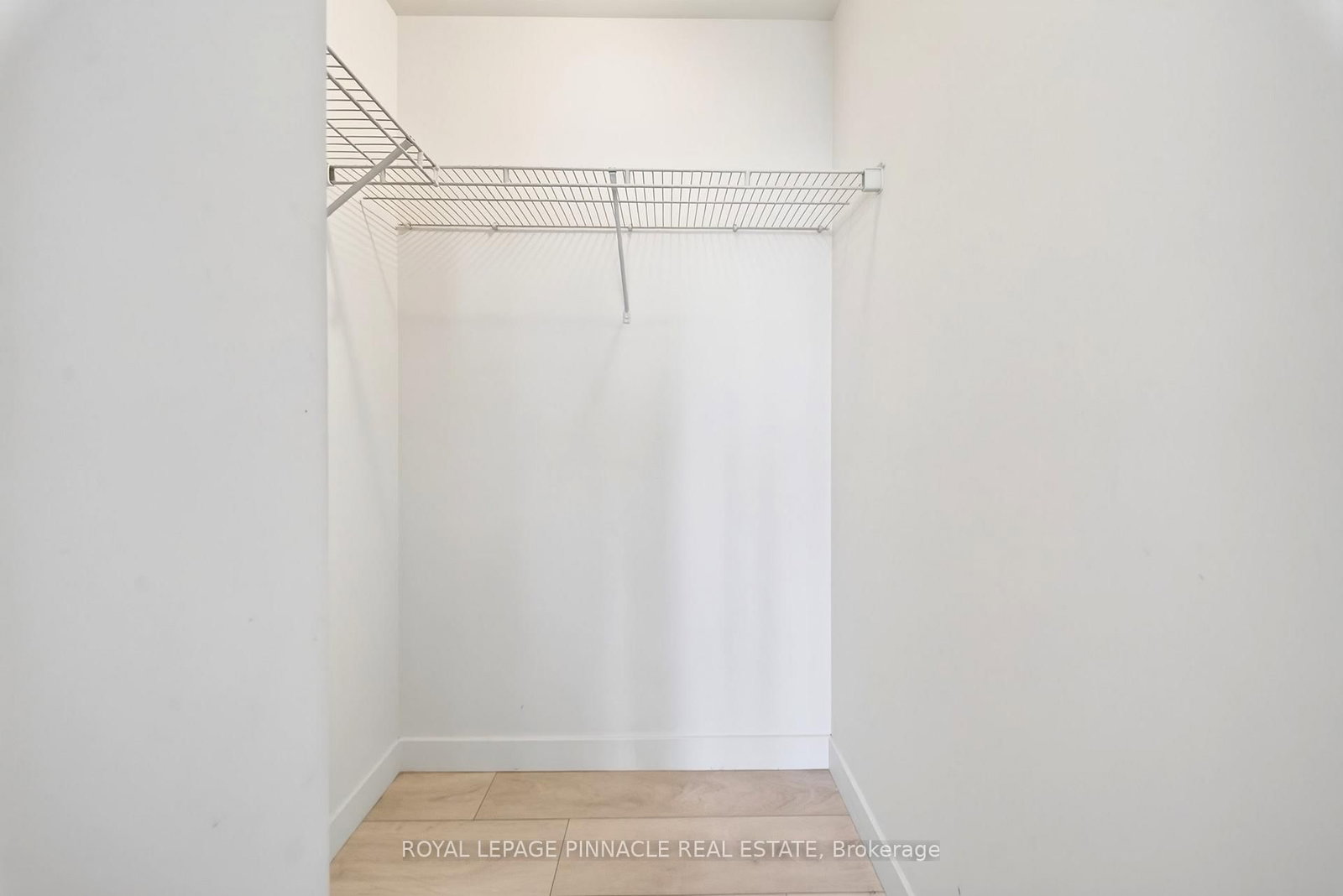 8 Eglinton Avenue E • #2002 • Toronto, ON photo 31