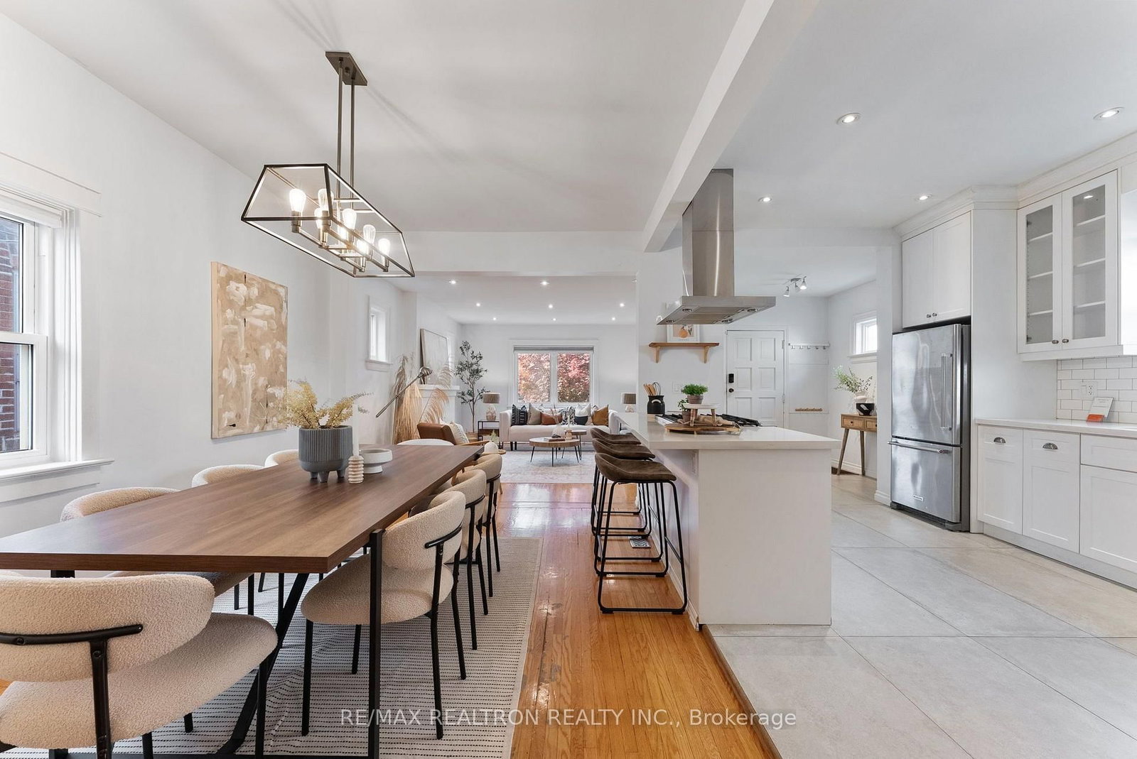 41 Ashbury Avenue • Toronto, ON photo 11