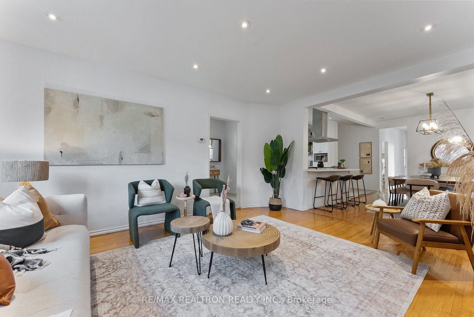 41 Ashbury Avenue • Toronto, ON photo 14