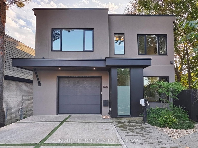 386 Rosewell Avenue
