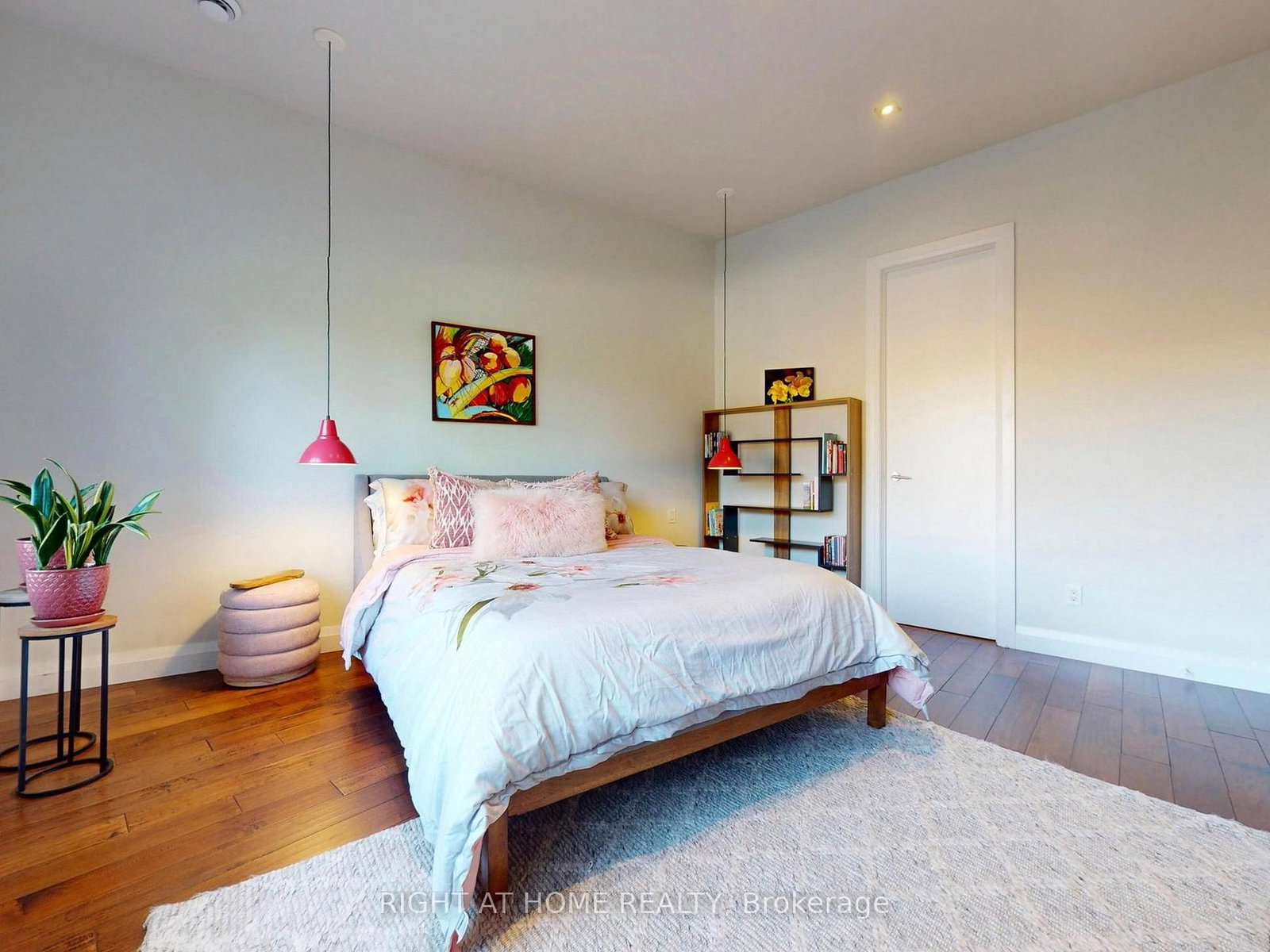 386 Rosewell Avenue • Toronto, ON photo 17