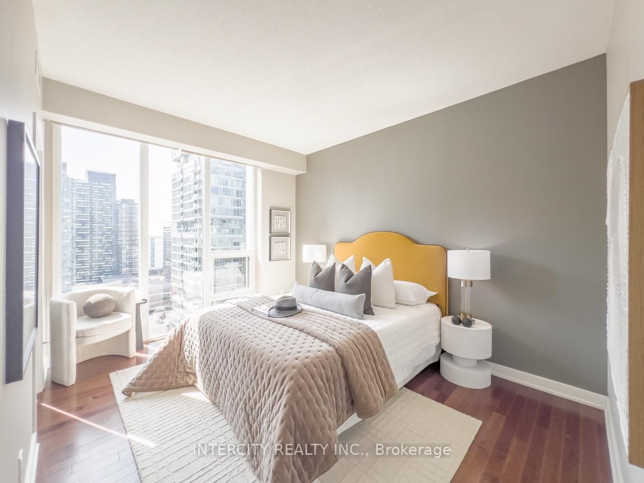 126 Simcoe Street • #2503 • Toronto, ON photo 10