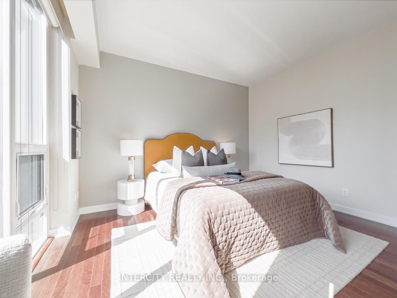 126 Simcoe Street • #2503 • Toronto, ON photo 11