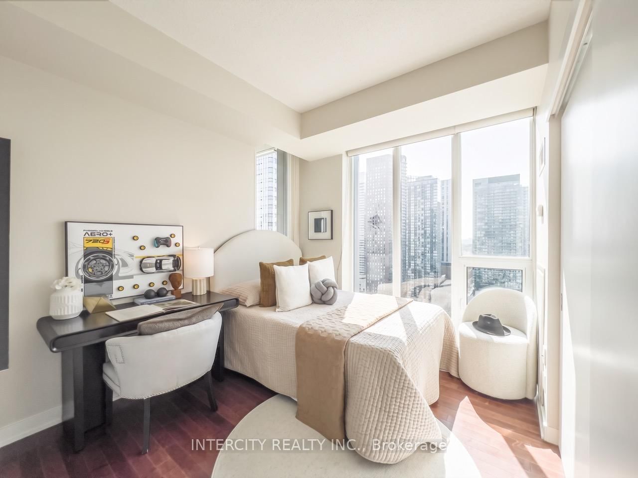126 Simcoe Street • #2503 • Toronto, ON photo 13