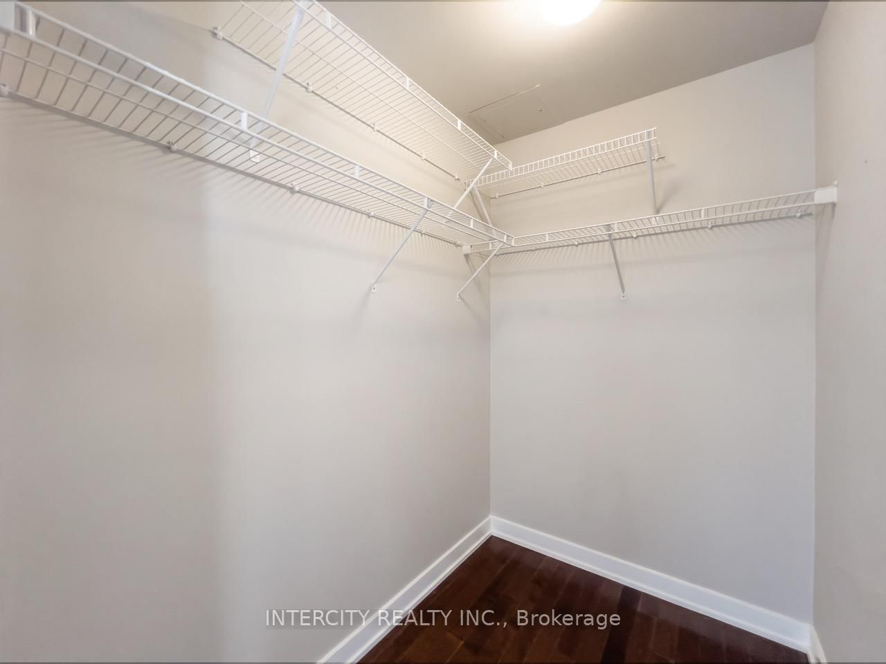 126 Simcoe Street • #2503 • Toronto, ON photo 15
