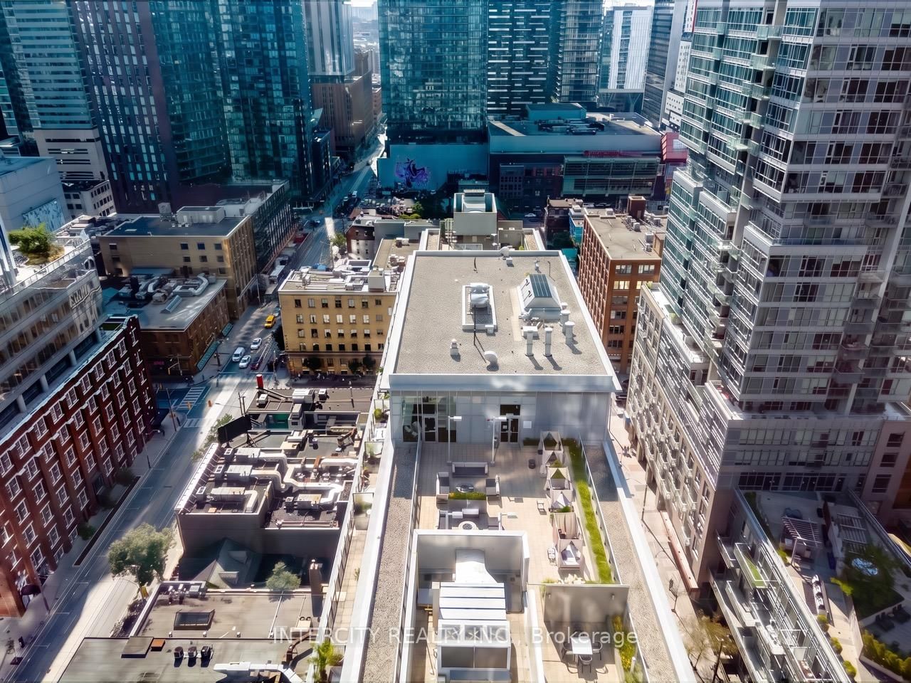 126 Simcoe Street • #2503 • Toronto, ON photo 23