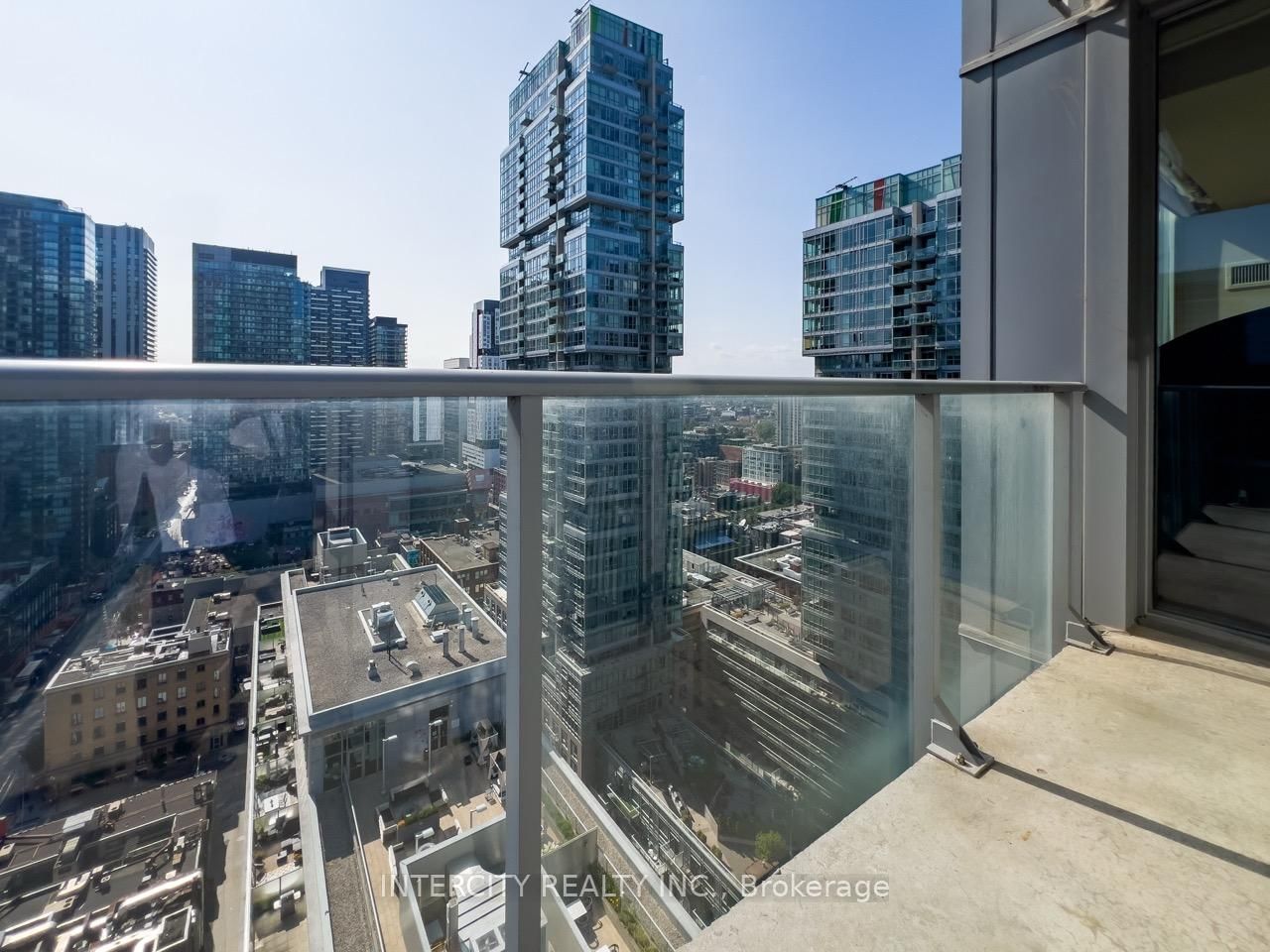126 Simcoe Street • #2503 • Toronto, ON photo 26