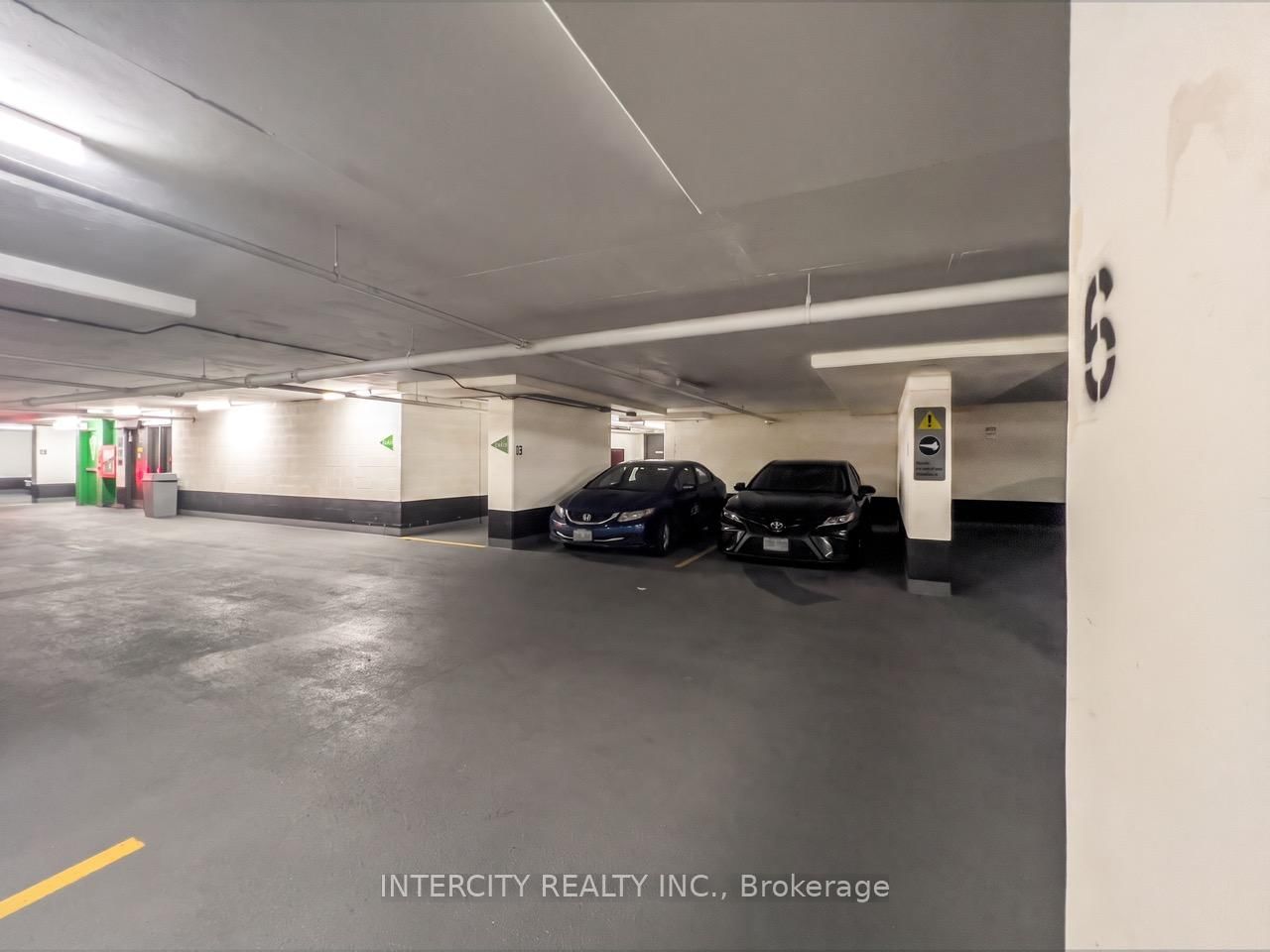 126 Simcoe Street • #2503 • Toronto, ON photo 27