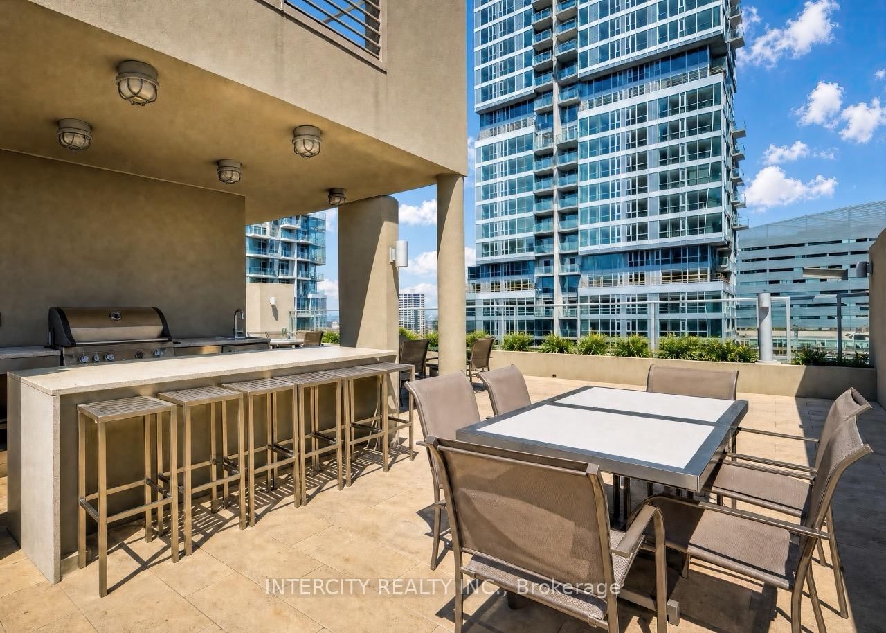 126 Simcoe Street • #2503 • Toronto, ON photo 31