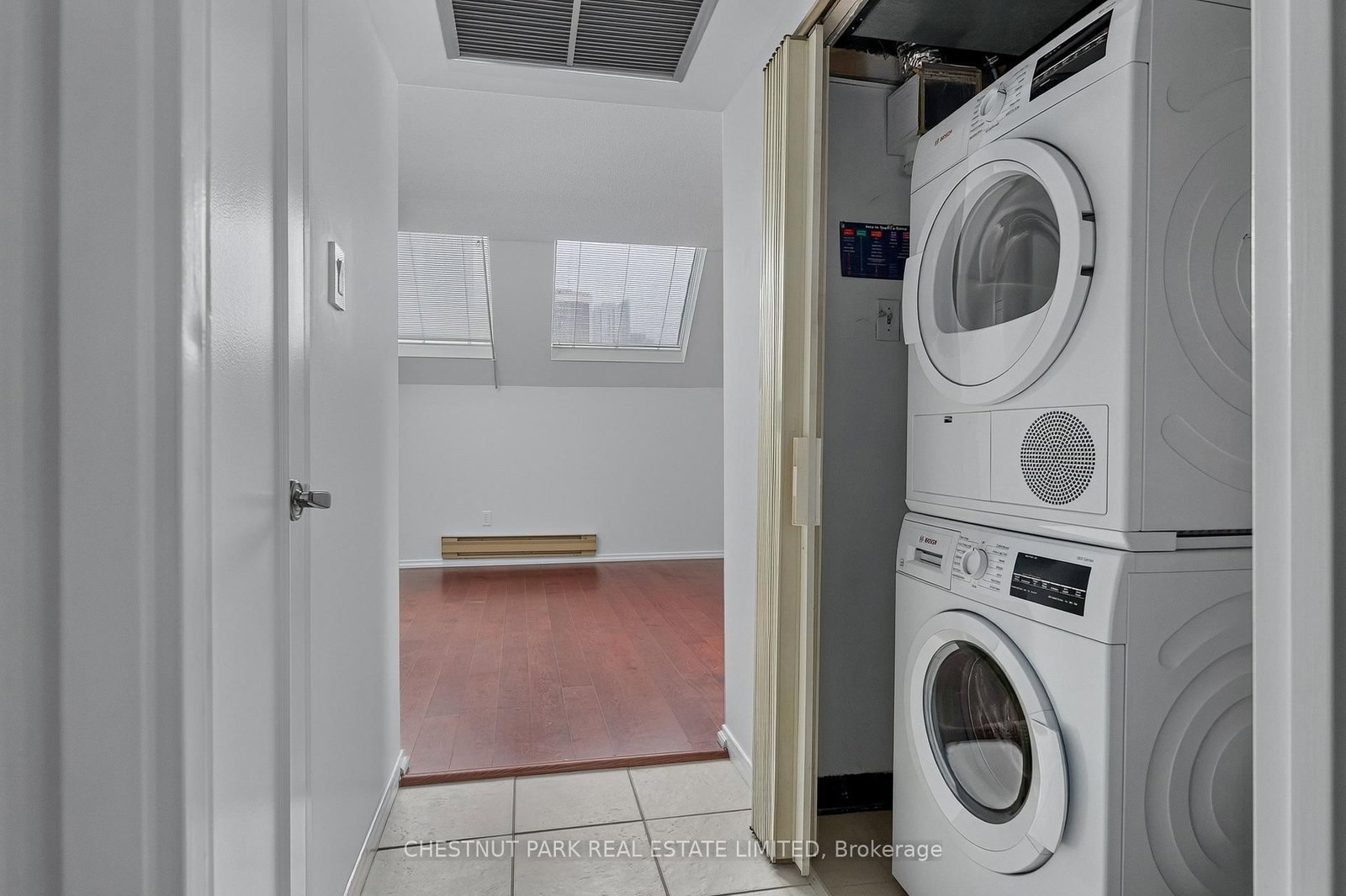 19 Dundonald Street • #604 • Toronto, ON photo 16