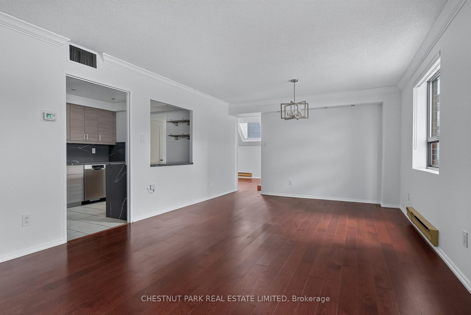 19 Dundonald Street • #604 • Toronto, ON photo 5